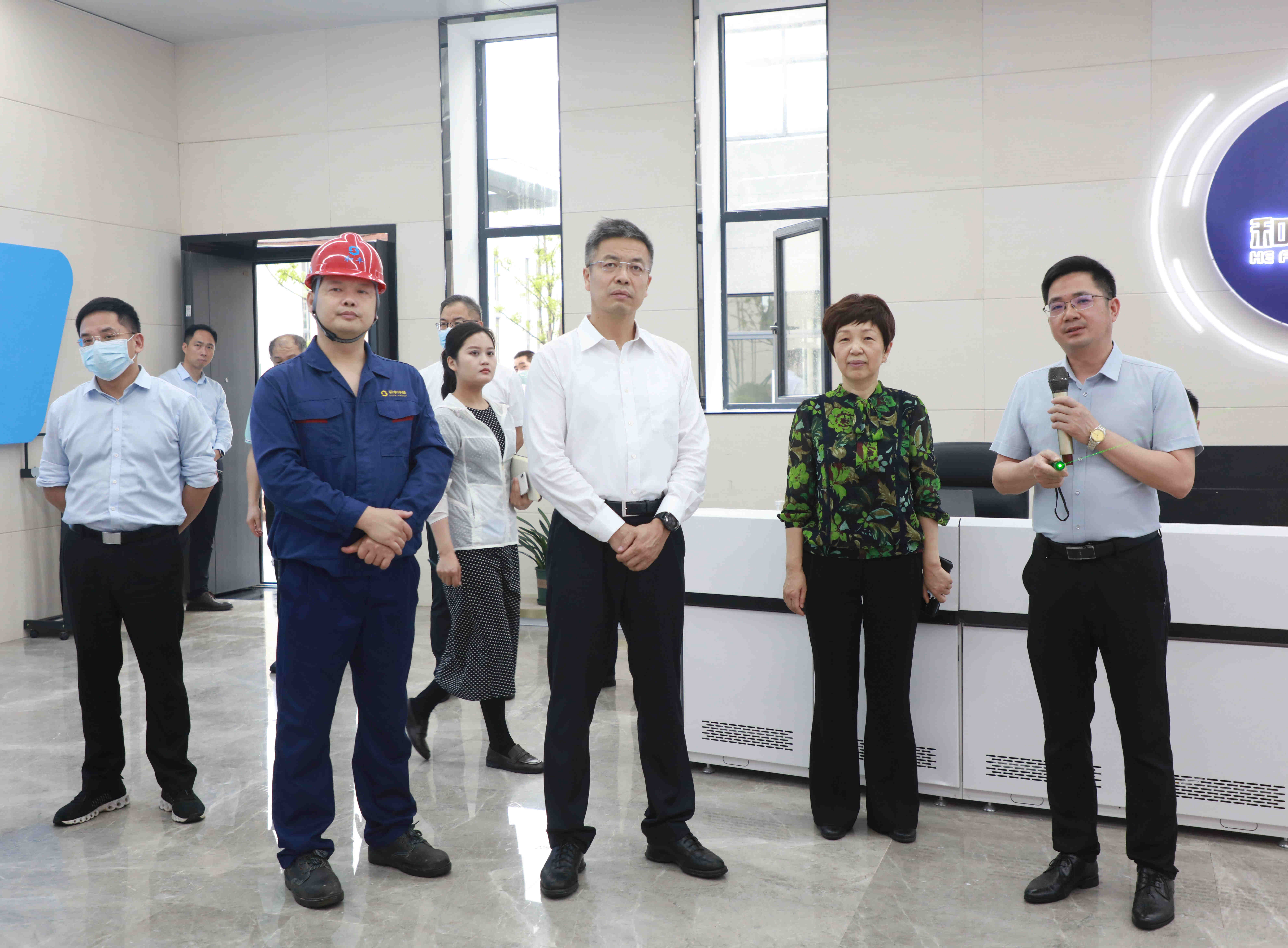 江西省委常委、副省长任珠峰调研和丰环保.jpg